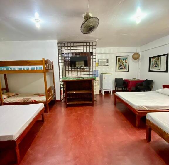 Семейное Бунгало, La Casa Blanca Binoclutan Beach Resort