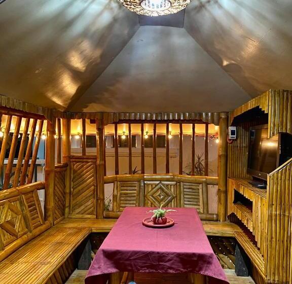 Шале 1 Спальня, La Casa Blanca Binoclutan Beach Resort