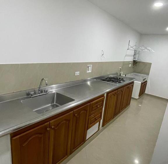 آپارتمان 2 خوابه, Apartahotel Montes Medellin