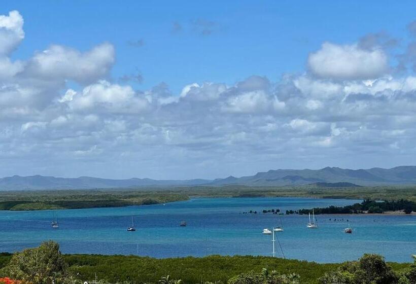 Номер Стандарт Вид на Море, The Orchid Suite   Apartment In Cooktown