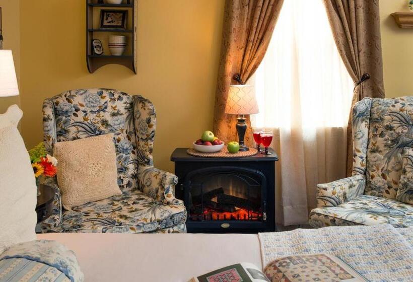 غرفة ديلوكس سرير كينج, 1825 Inn Bed And Breakfast