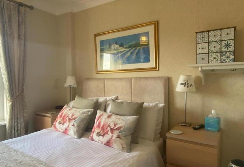 Номер Стандарт, St John's Guest House