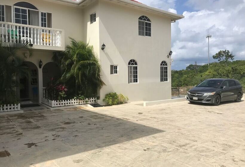 سوییت با چشم‌انداز دریا, Retreat Guesthouse Luxury Suites