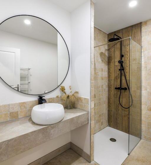 اتاق استاندارد, Maya Appartements & Suites