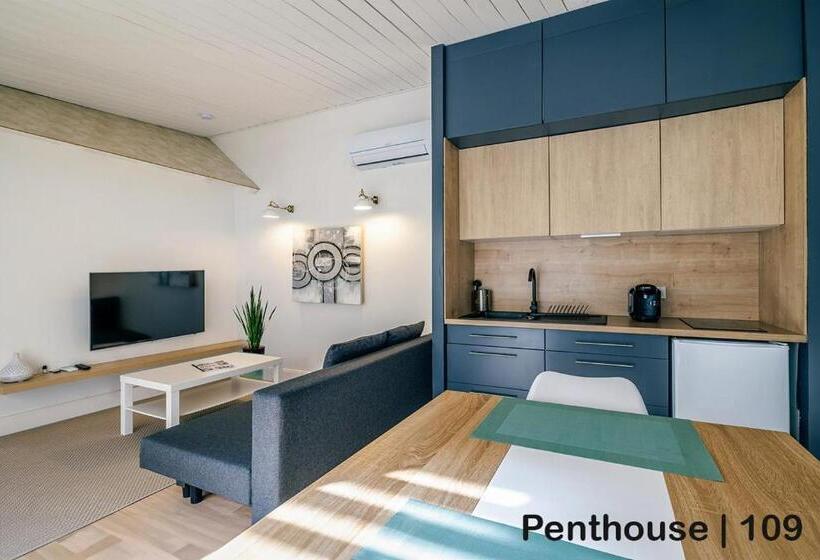 1 Bedroom Penthouse Apartment, Maya Appartements & Suites