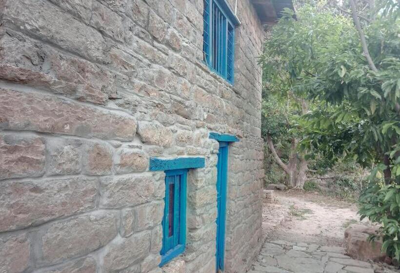 家庭间, Vista Hostel Jeolikote, Nainital