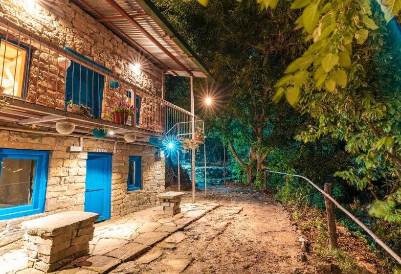 家庭间, Vista Hostel Jeolikote, Nainital