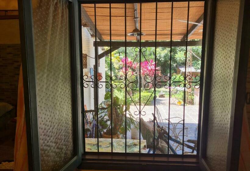 اتاق استاندارد, Casa De La Y   B&b