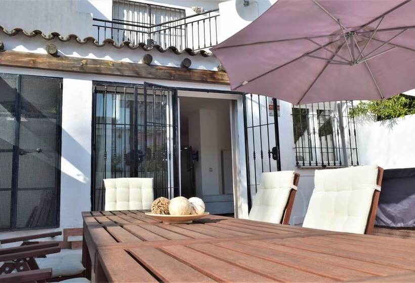 Talo 4 Makuuhuonetta, Serinamar  Los Naranjos De Marbella