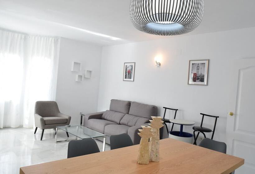 1 Bedroom Penthouse Apartment, Serinamar  Los Naranjos De Marbella