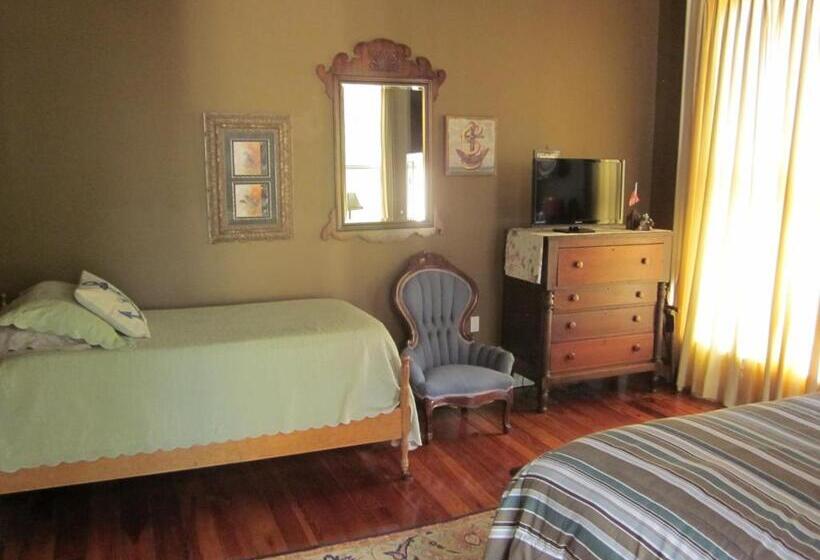 اتاق استاندارد با سرویس بهداشتی مشترک, Baer House Inn