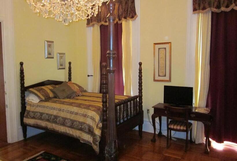 اتاق استاندارد, Baer House Inn