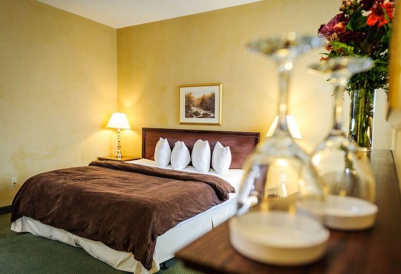 套房, Peterborough Inn & Suites