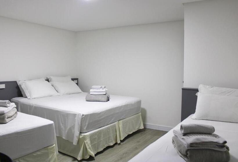 Четырехместный Номер Deluxe, Sagres Praia
