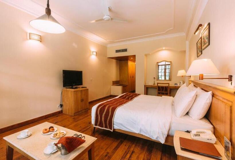 패밀리 연결 룸, Willow Banks   Boutique 4 Star Hotel On The Mall Road Shimla