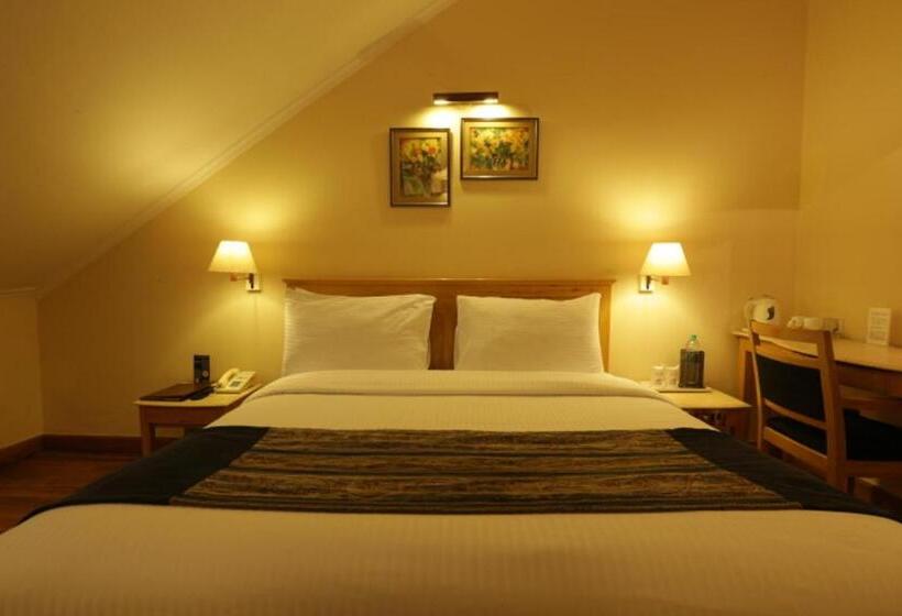 디럭스 룸, Willow Banks   Boutique 4 Star Hotel On The Mall Road Shimla