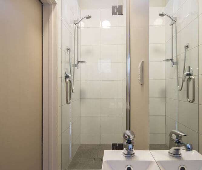 Апартаменты 1 Спальня с Балконом, Abba Court Motel & Apartments
