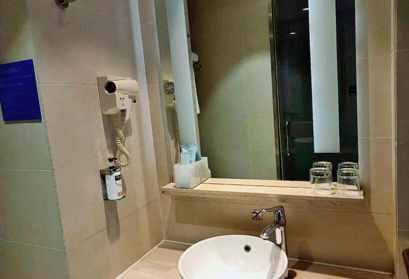 Номер Стандарт, Holiday Inn Express Zhengzhou Airport, An Ihg