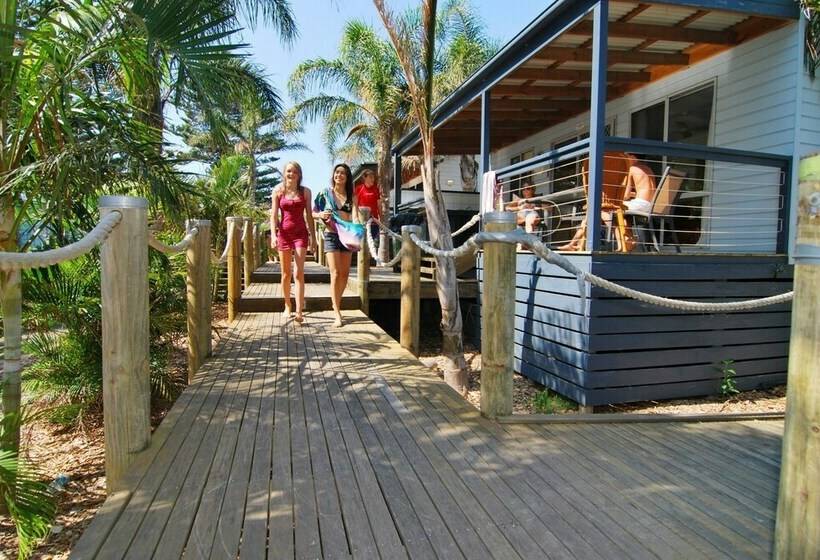 Люкс 2 Спальни, Surf Beach Holiday Park