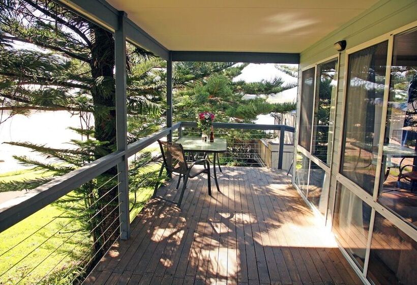 Люкс 2 Спальни, Surf Beach Holiday Park