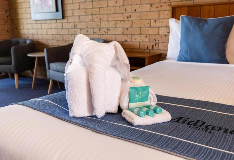 Номер Стандарт Вид на Реку, Midlands Motel