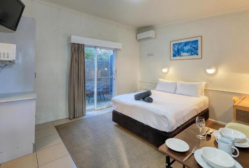 2 베드룸 이그제큐티브 아파트, Hamilton Hume Motor Inn