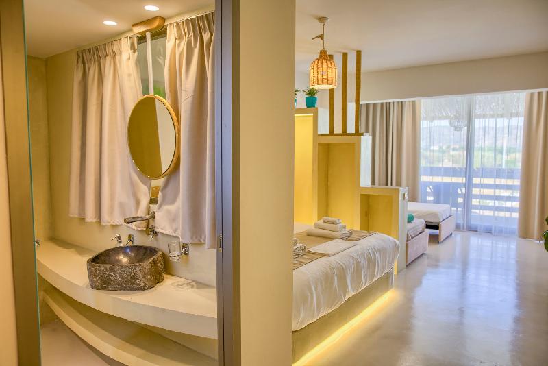 전용 풀장 주니어 스위트, Alia Luxury Suites And Spa