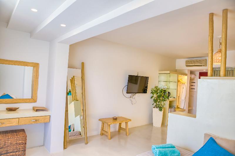 전용 풀장 주니어 스위트, Alia Luxury Suites And Spa