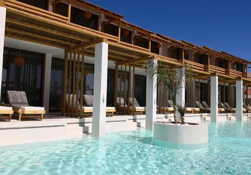 جناح جونيور مزوَّد بحمام سباحة, Alia Luxury Suites And Spa