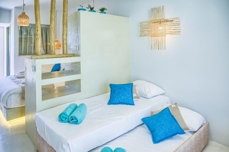 جناح جونيور مزوَّد بحمام سباحة, Alia Luxury Suites And Spa