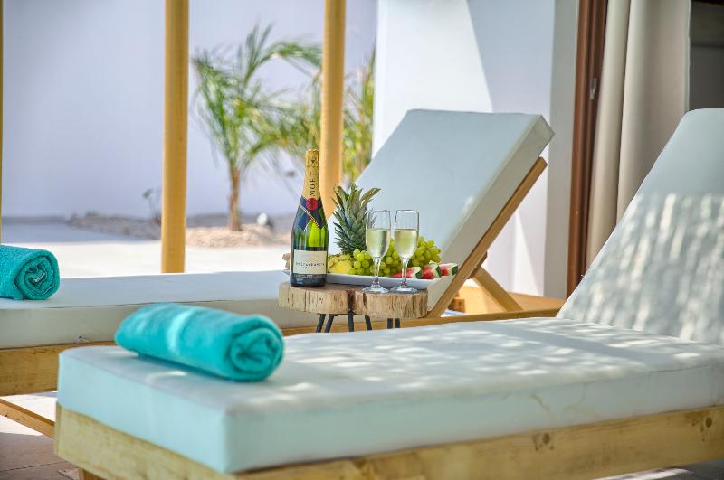 جناح مزود بحمام سباحة, Alia Luxury Suites And Spa