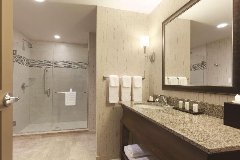 Люкс Кровать Кинг, Embassy Suites Saratoga Springs