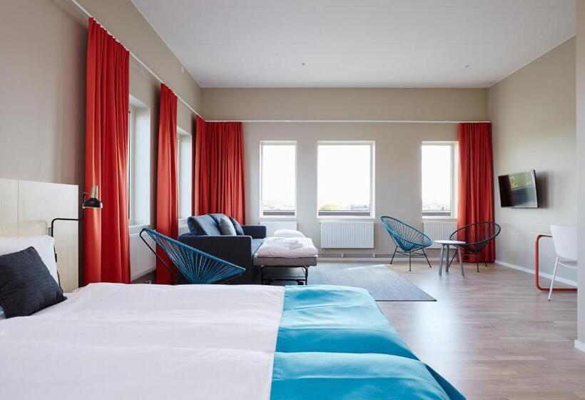 اتاق لوکس خانوادگی, Kviberg Park Hotel & Conference