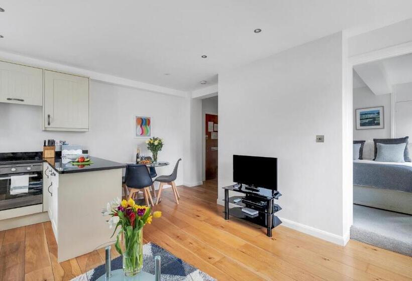 Апартаменты Superior 1 Спальня, Nell Gwynn Chelsea Accommodation
