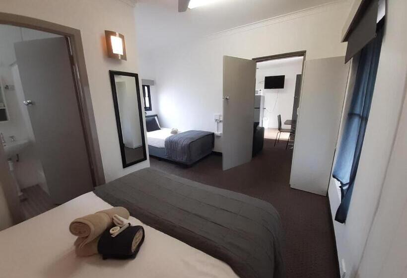 수피리어 패밀리 룸, Inverell Motel