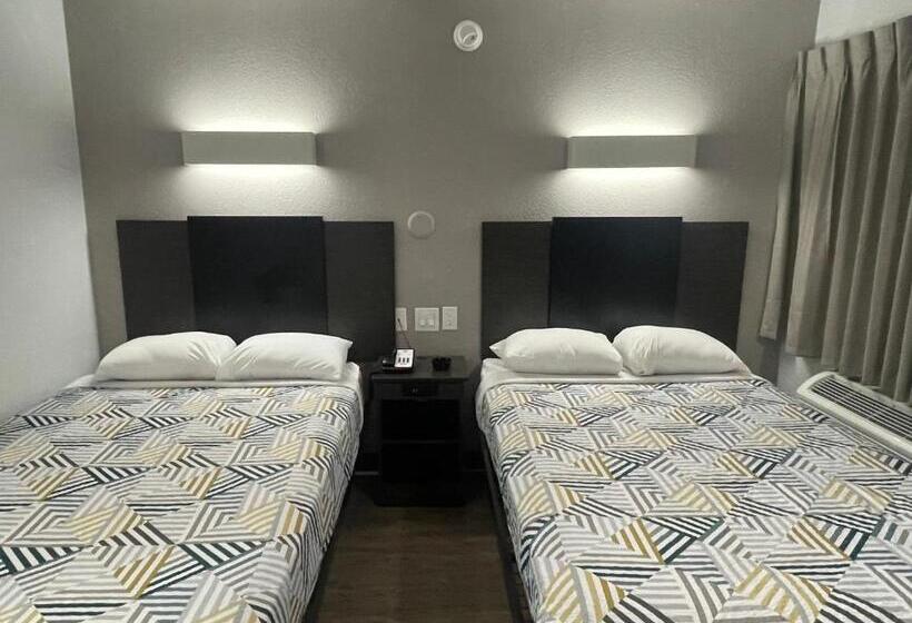 Номер Стандарт 2 Двуспальные Кровати, Motel 6 Denton, Tx  Unt