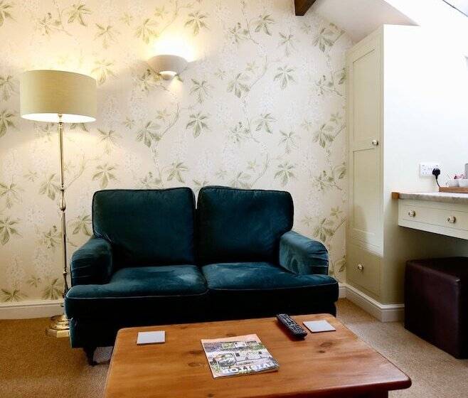 اتاق استاندارد, Ashfield House