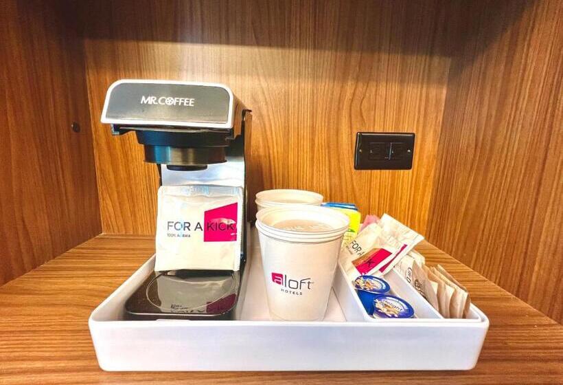 Стандартный Номер Кровать Кинг, Aloft Raleigh