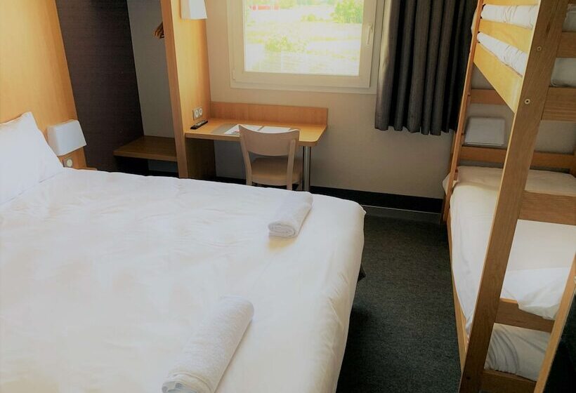 Номер Стандарт, Kyriad Direct Clermont Ferrand Nord Gerzat