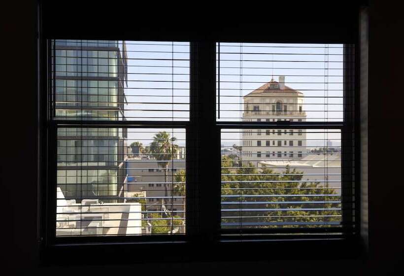 标准间, Mama Shelter La Hollywood