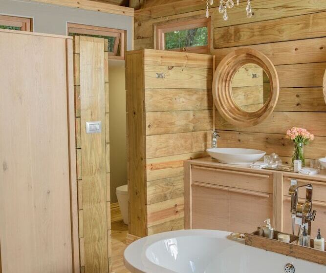 اتاق لوکس, Summerfields Rose Retreat And Spa