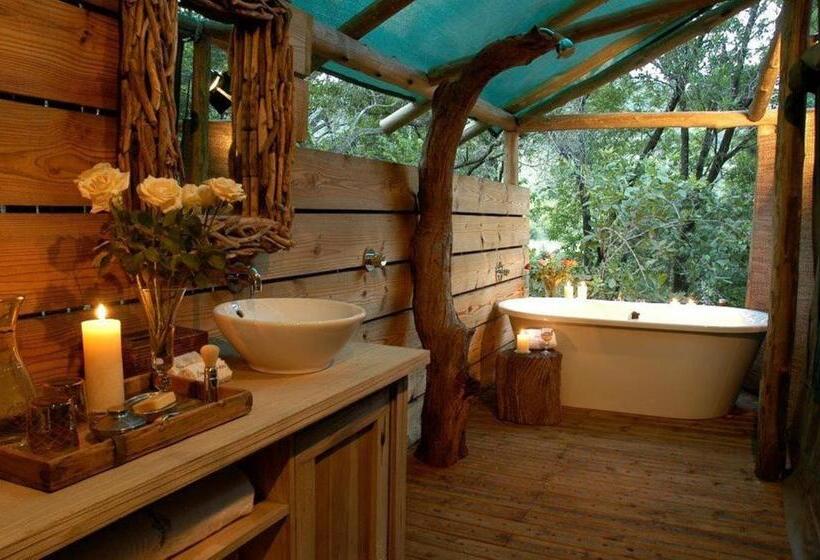 چادر با خدمات رفاهی لوکس, Summerfields Rose Retreat And Spa