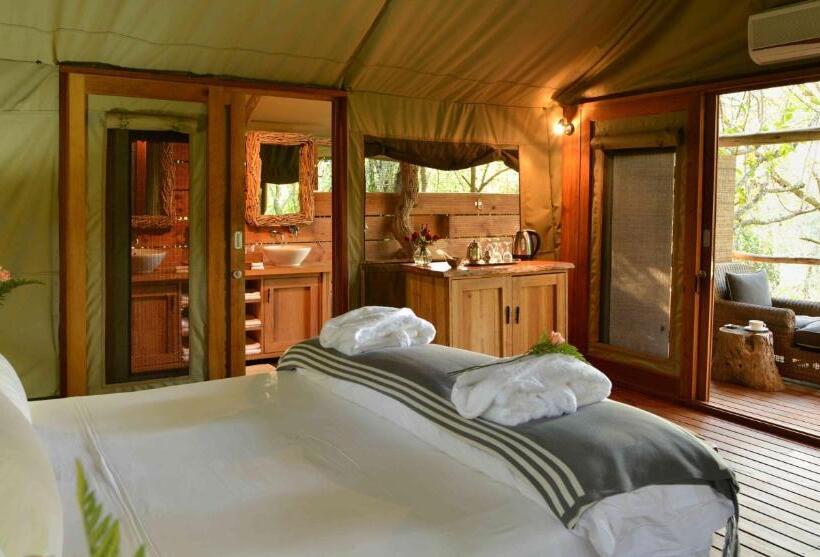 چادر با خدمات رفاهی لوکس, Summerfields Rose Retreat And Spa