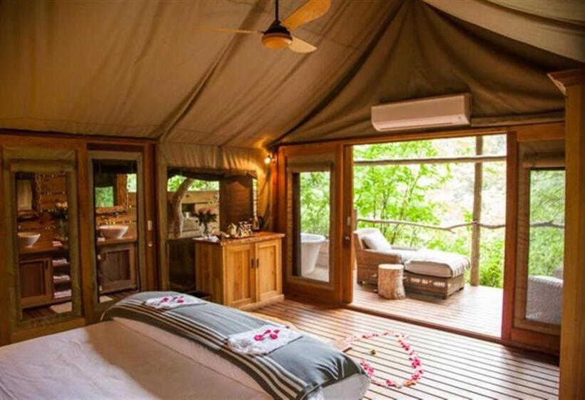 چادر با خدمات رفاهی لوکس, Summerfields Rose Retreat And Spa