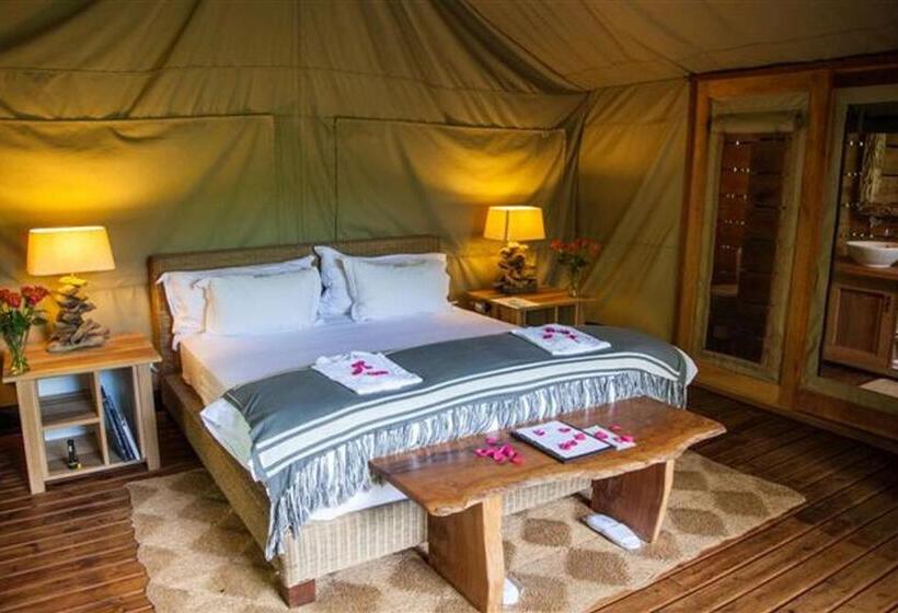 چادر با خدمات رفاهی لوکس, Summerfields Rose Retreat And Spa