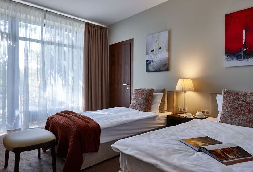 Номер Стандарт, Velich Country Club