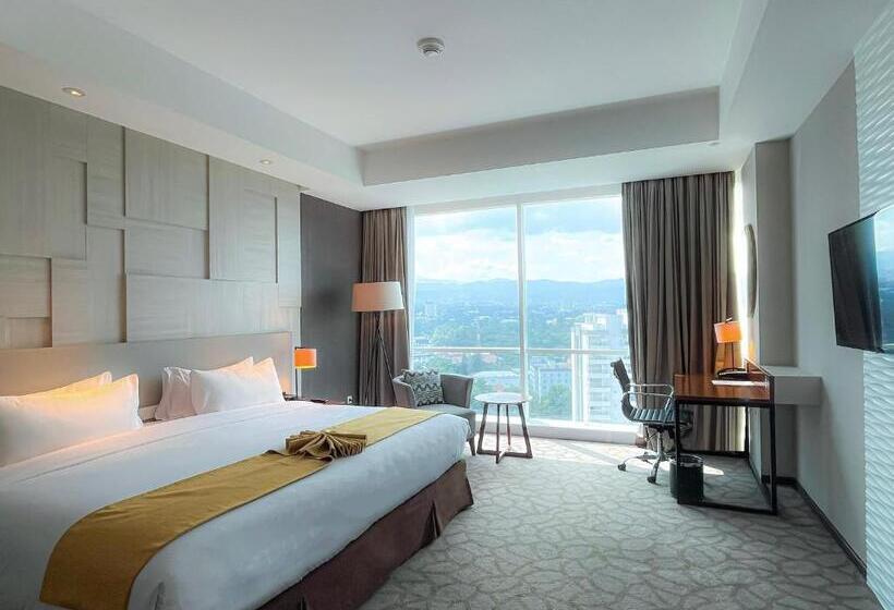 Стандартный Номер Кровать Кинг, Crowne Plaza Bandung, An Ihg
