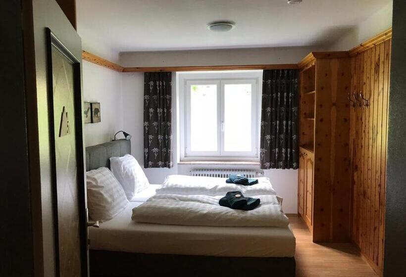 Quarto Estandar, Gasthof Fair
