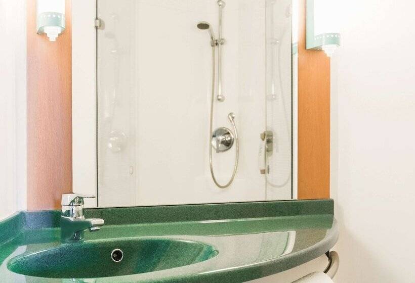 غرفة عائلية, Ibis London Thurrock M25