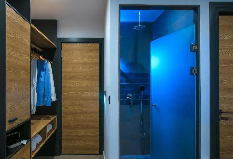 اتاق استاندارد سه نفره, Infinity Blue Boutique Hotel & Spa   Adults Only